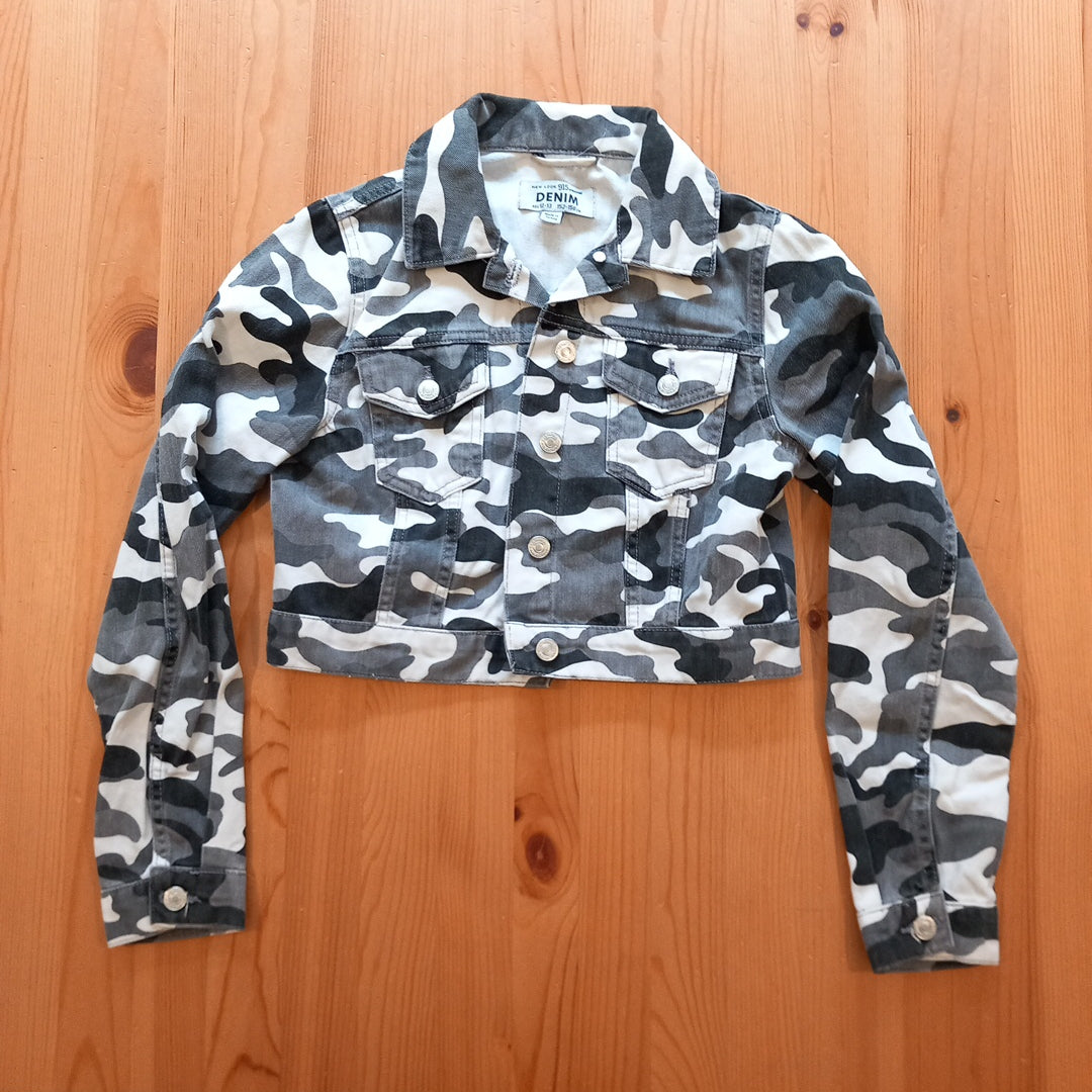 Short Camo Look Denim Jacket - Girls 12-13 years - New Look