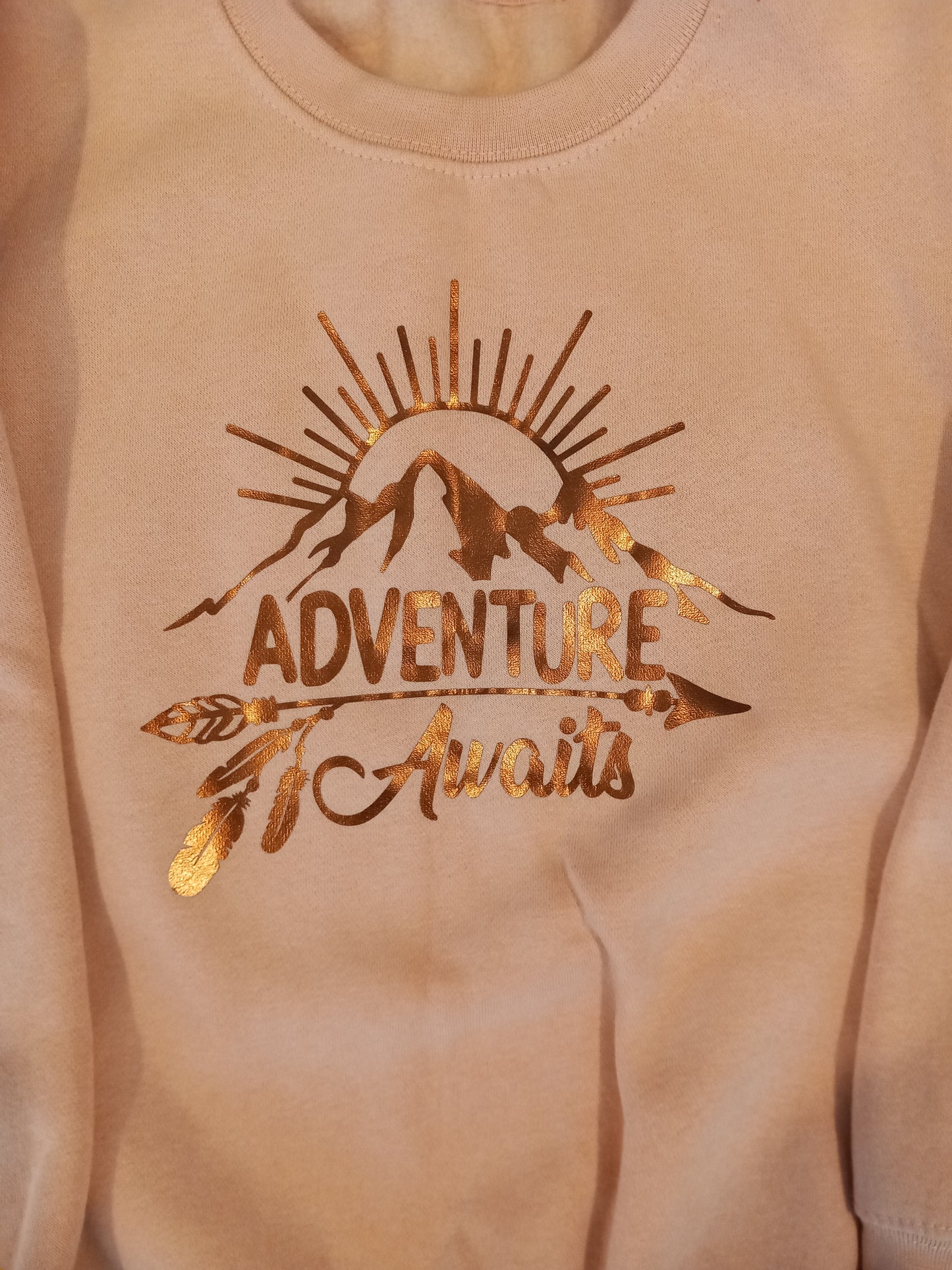 Light Pink 'Adventure Awaits' Sweatshirt - Girls 5-6 years - Brand unknown