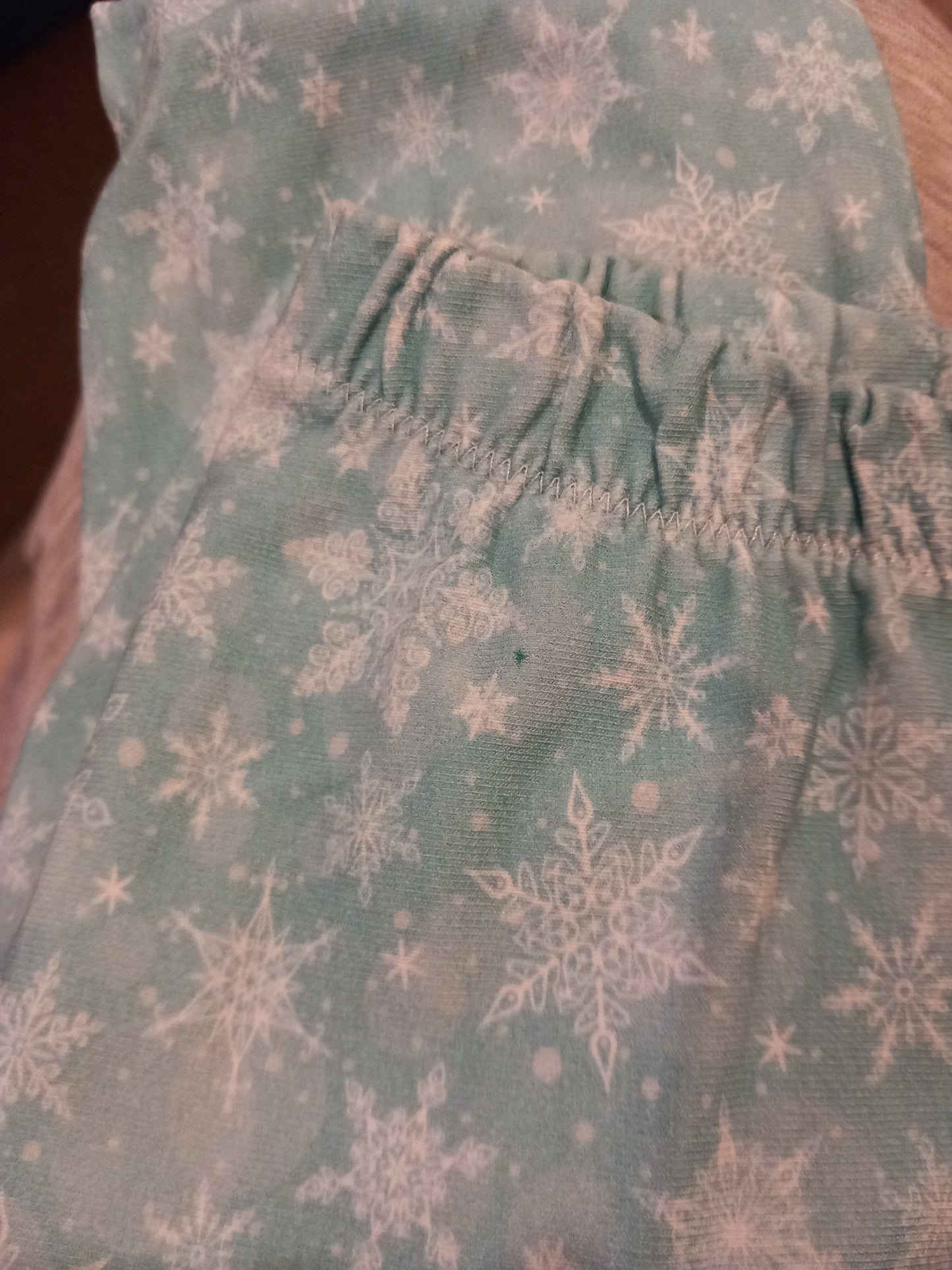 Handmade Snowflakes Leggings - Girls 4-5 years - KMT Apparel