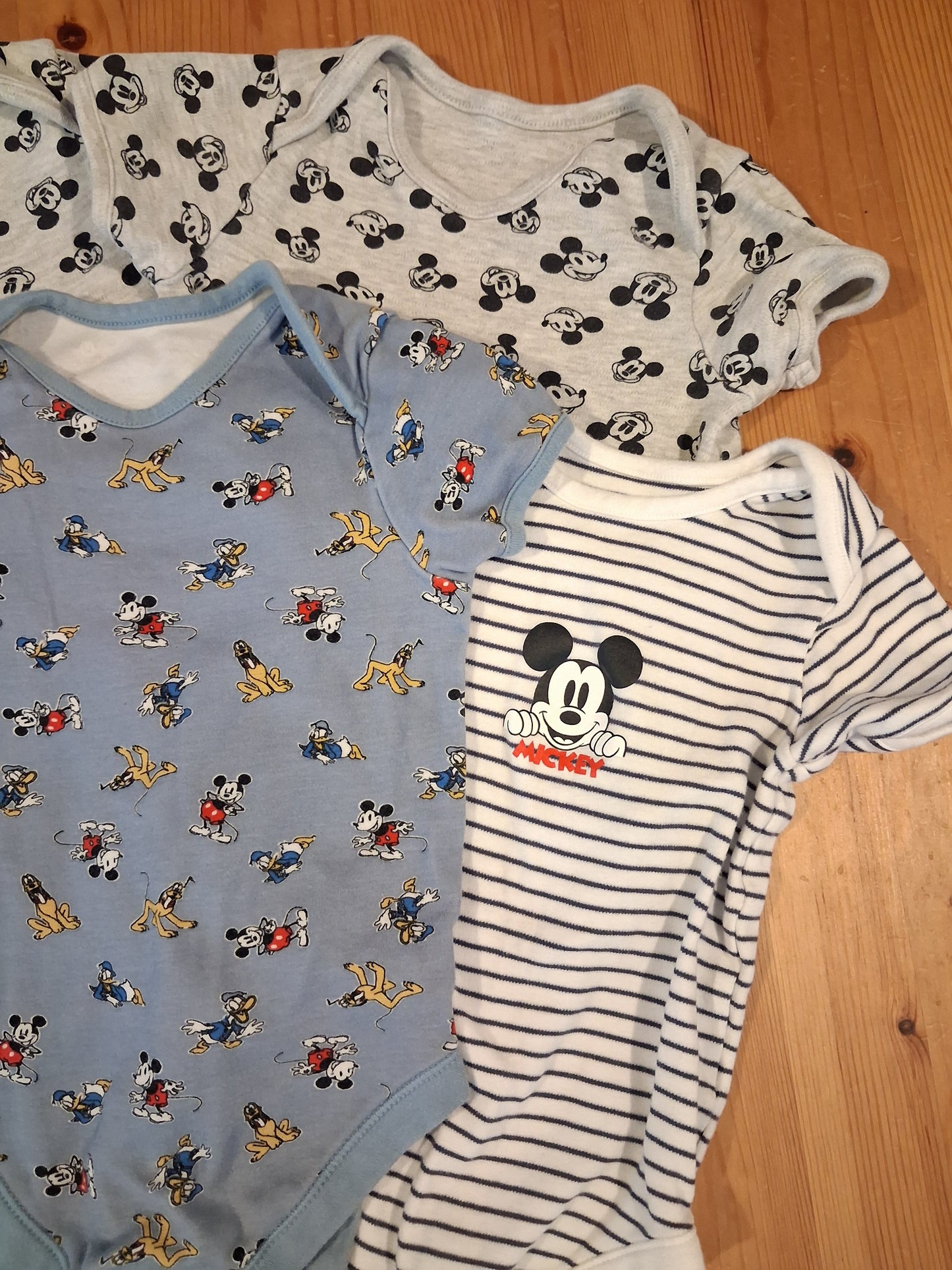 5 x Short Sleeve Disney Bodysuits - Boys 2-3 years - Disney Baby At George