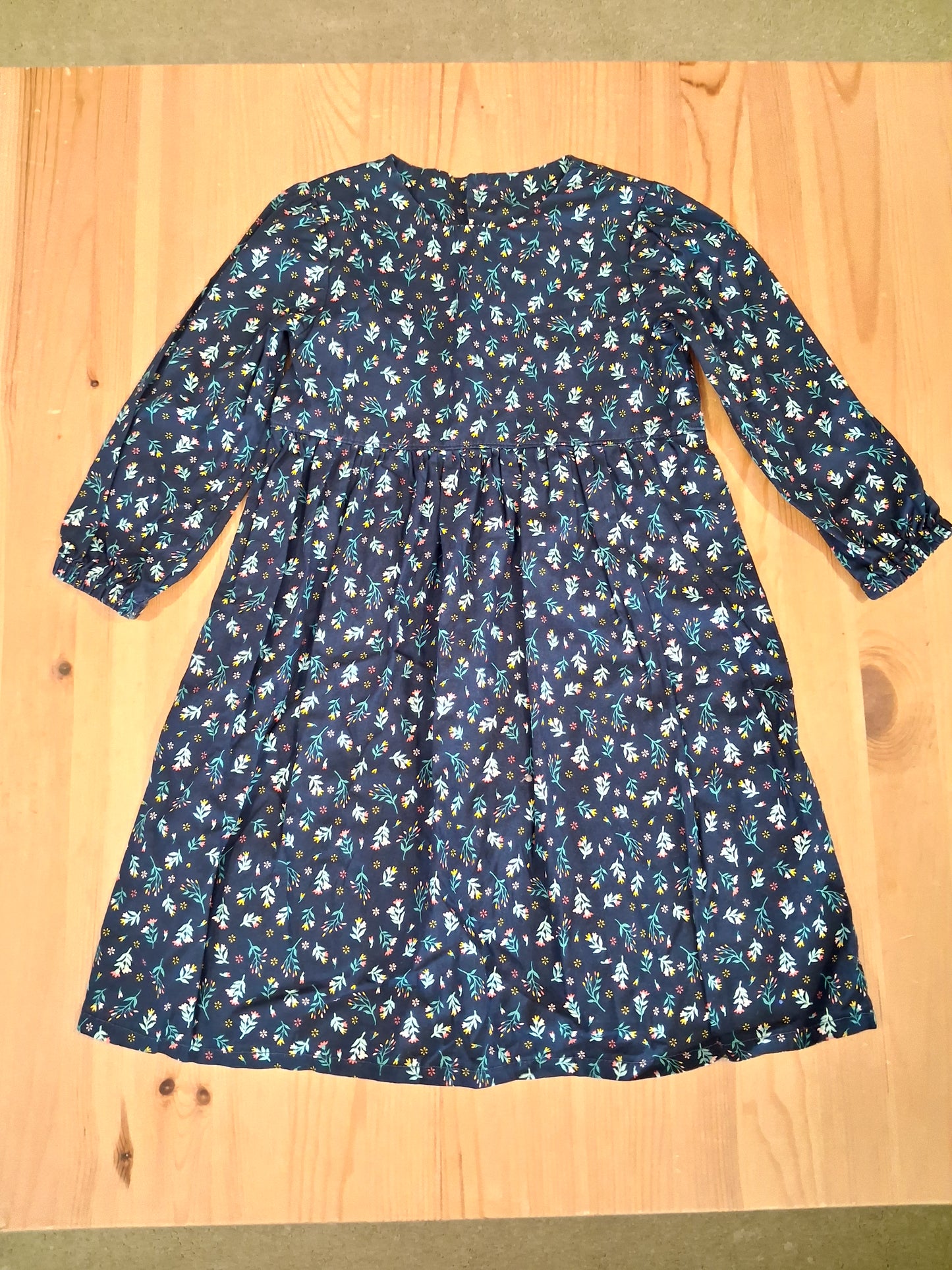 Handmade Floral Dress - Girls 6-7 years - Winnie Woo Handmade Childrenswear