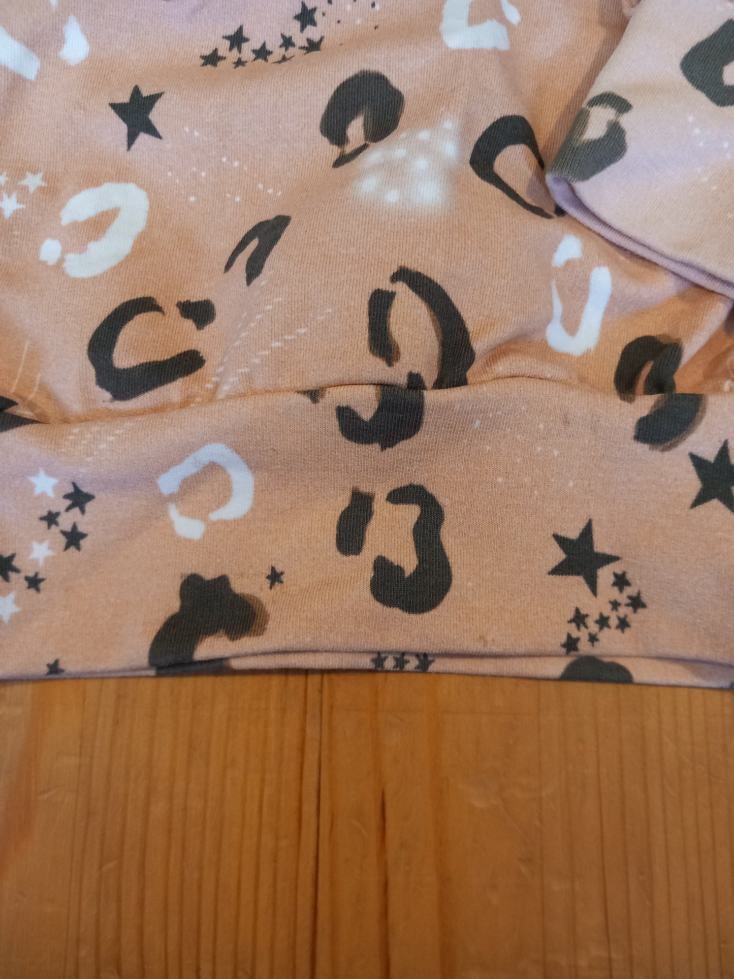 Handmade Light Pink Animal Print & Stars Long Sleeve Top/Sweatshirt - Girls 3-4 years - Popsy & Mama