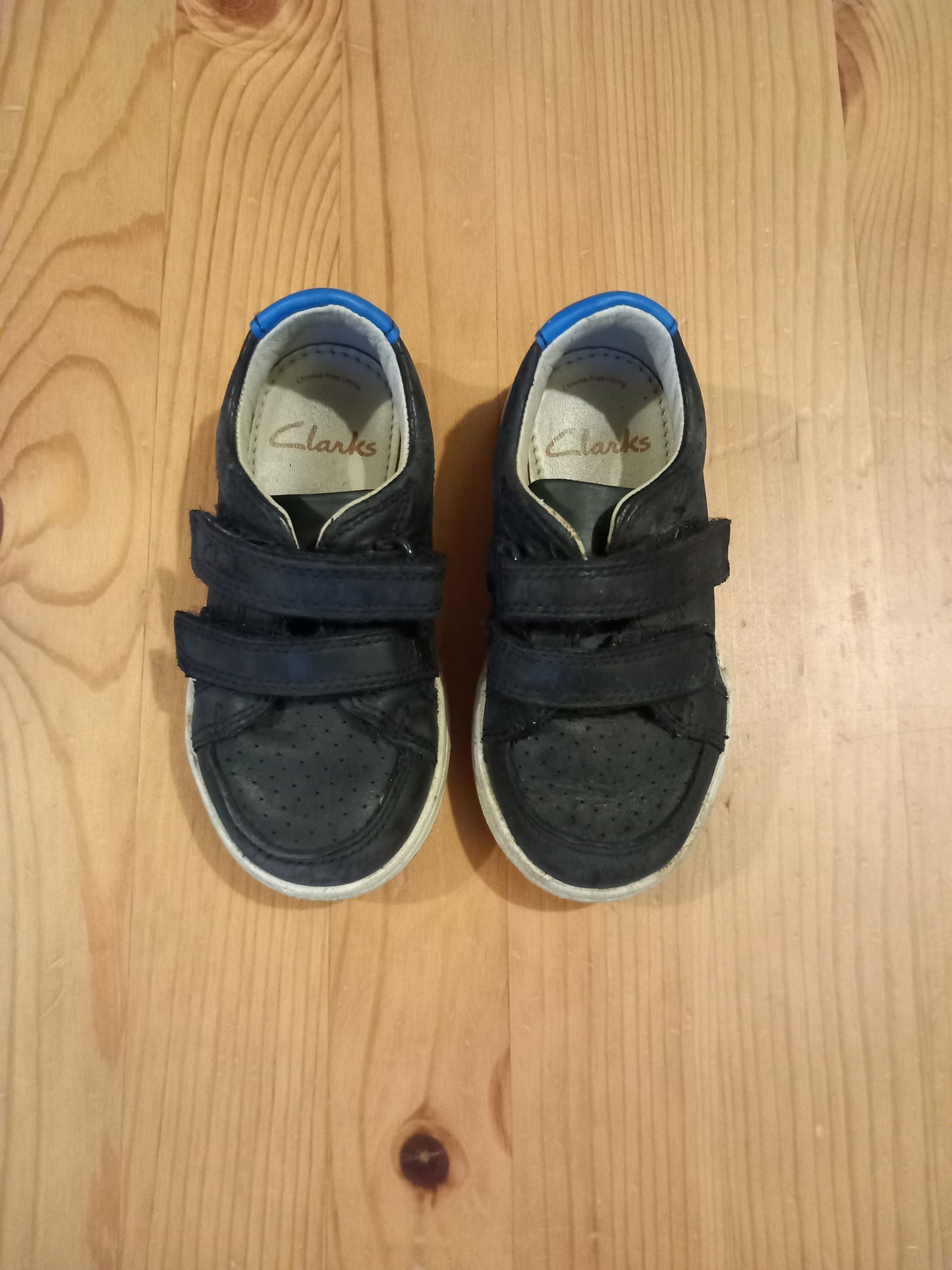Navy Velcro Shoes - Boys Size 5F - Clarks