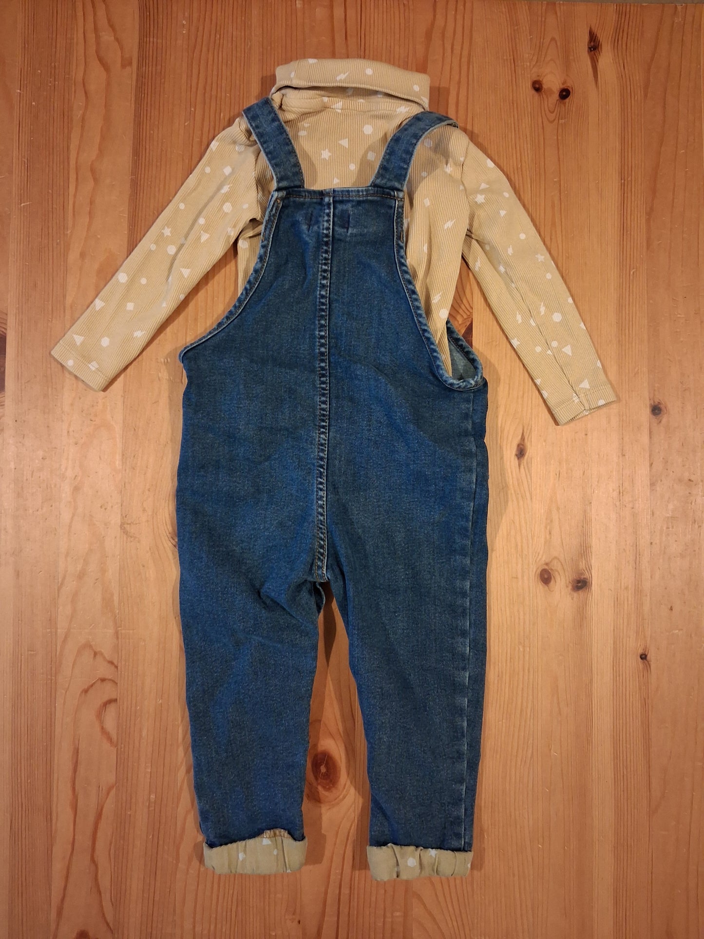 'Happy Crew' Dungarees & Ribbed Bodysuit Set - Boys 18-24 months - Primark