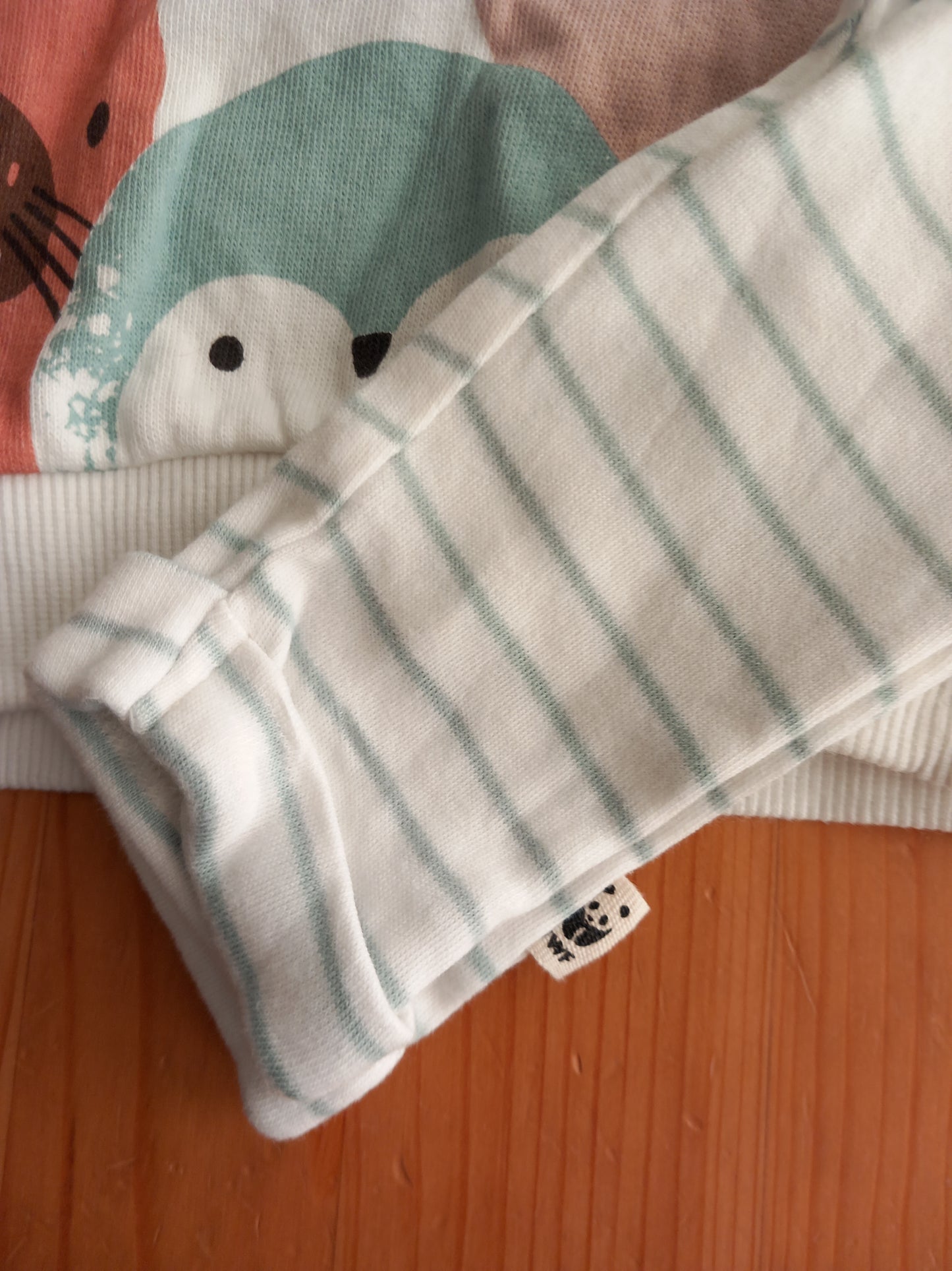 'Keep Us Cool' WWF Lightweight Sweatshirt & Leggings Set - Unisex up to 3 months - F&F