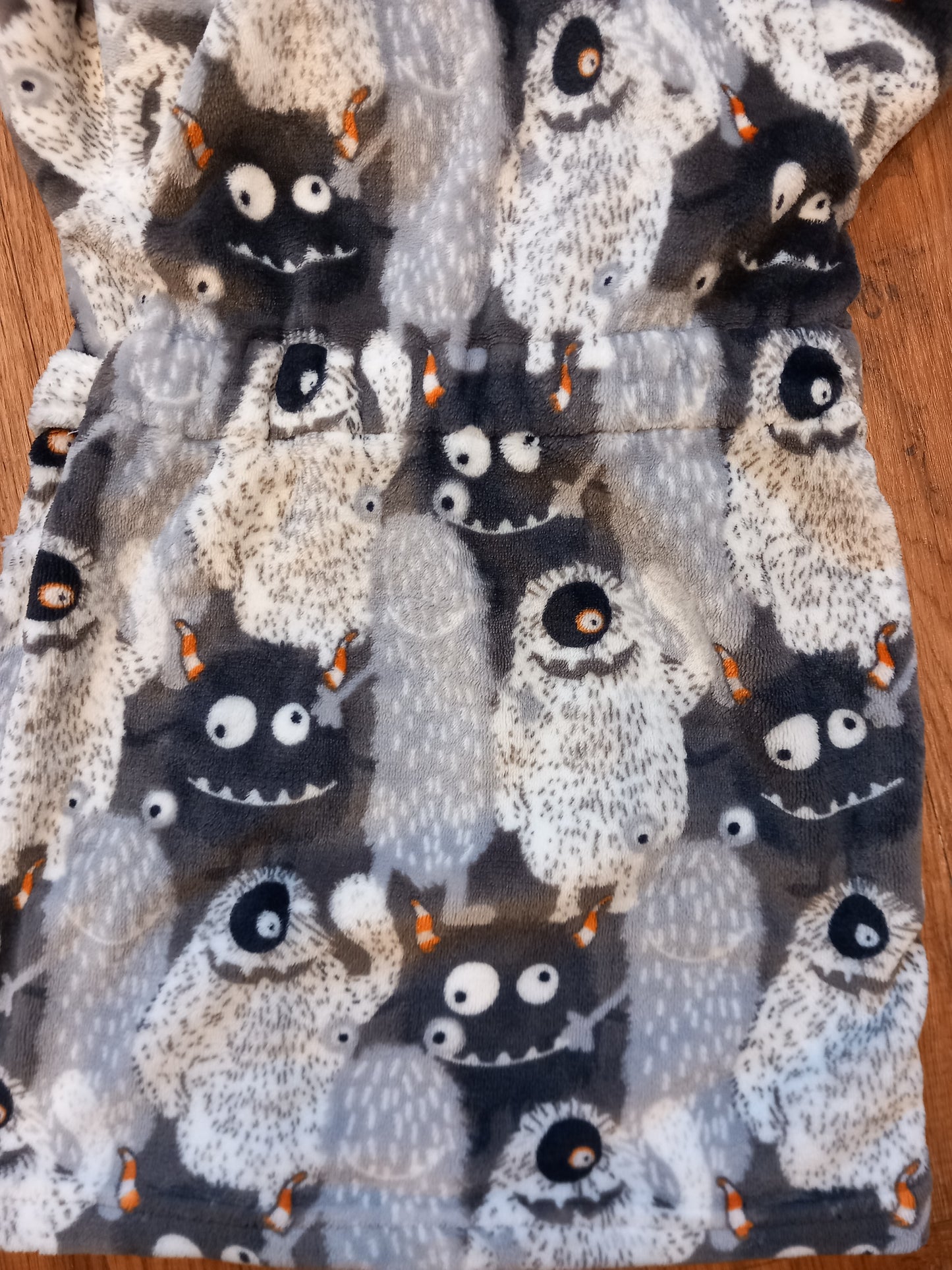 Monsters Soft Feel Dressing Gown - Boys 4-5 years - Matalan