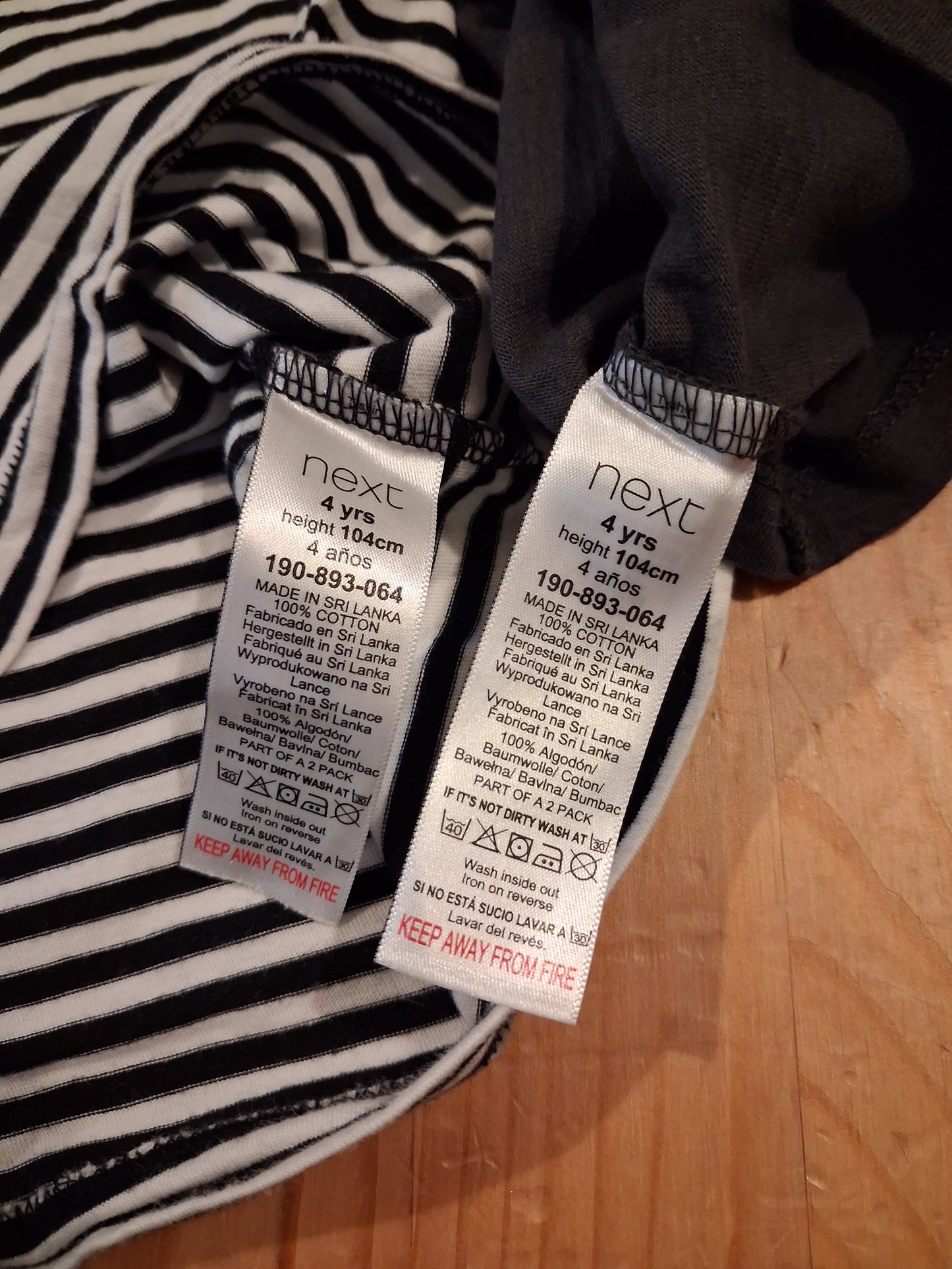 2 x T-Shirts (Striped & Yay) - Girls 4 years - Next