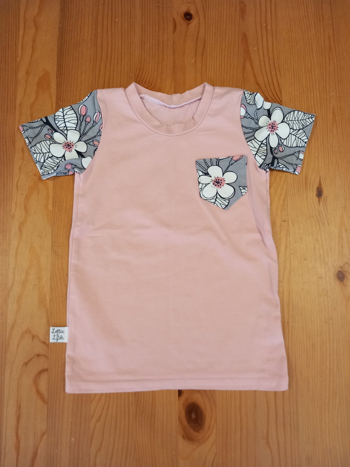 Handmade T-Shirt & Shorts Set - Girls 2-3 years - Lottie & Lysh