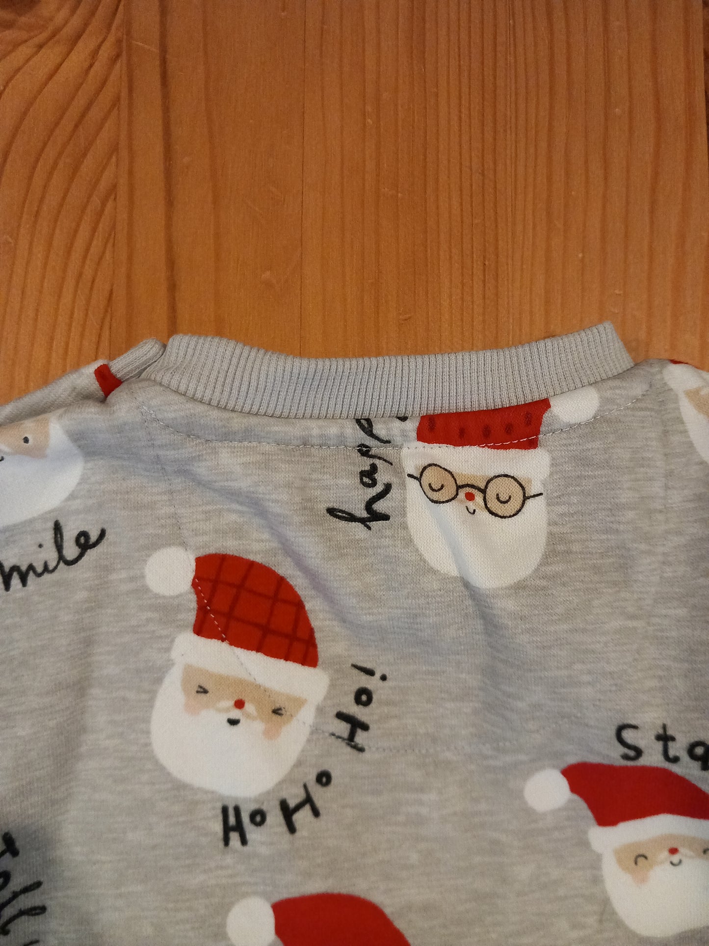 Santa Christmas Sweatshirt & Joggers - Boys 9-12 months - F&F