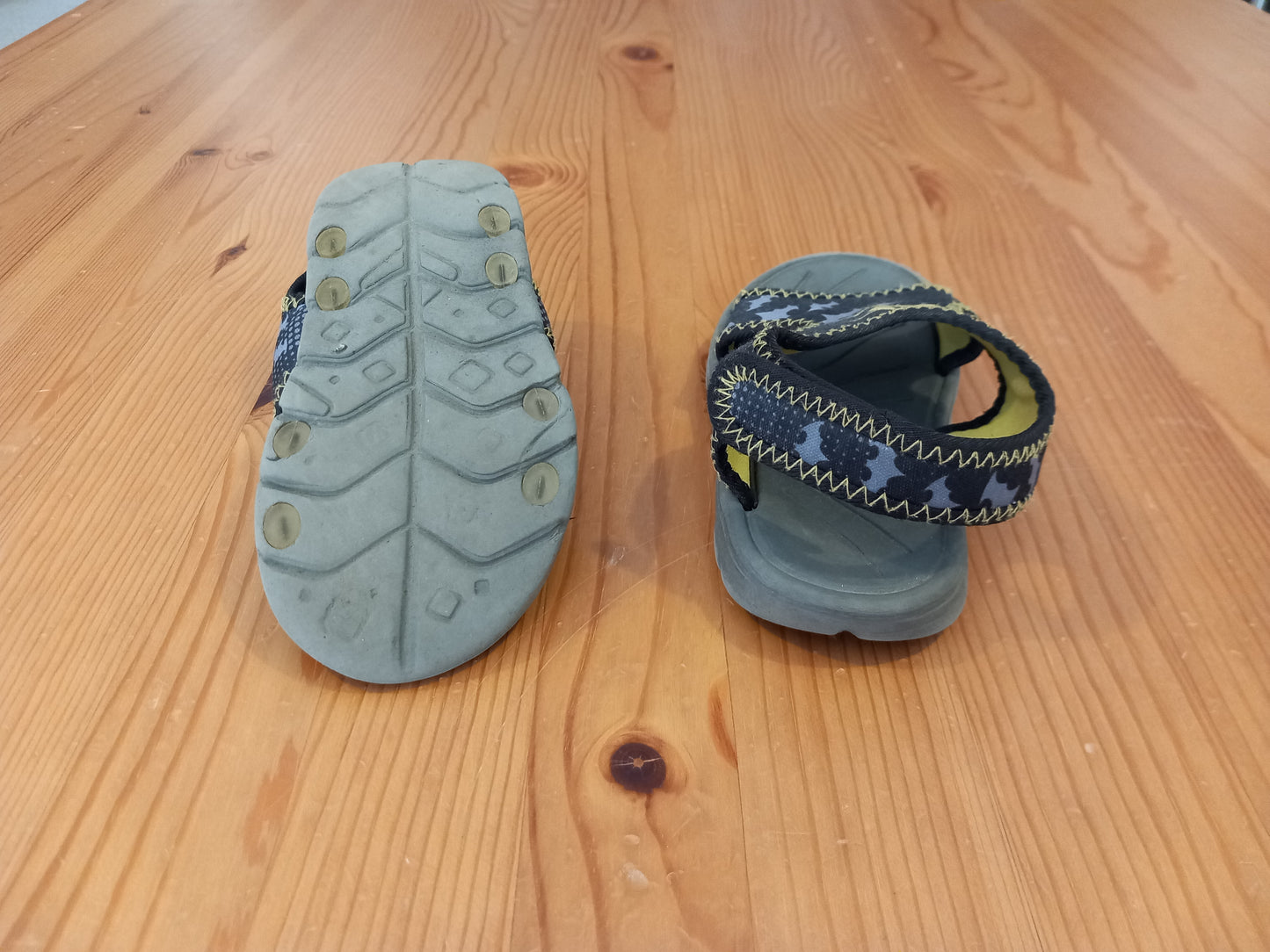 Batman Sandals - Boys Child Size 9 - DC Comics