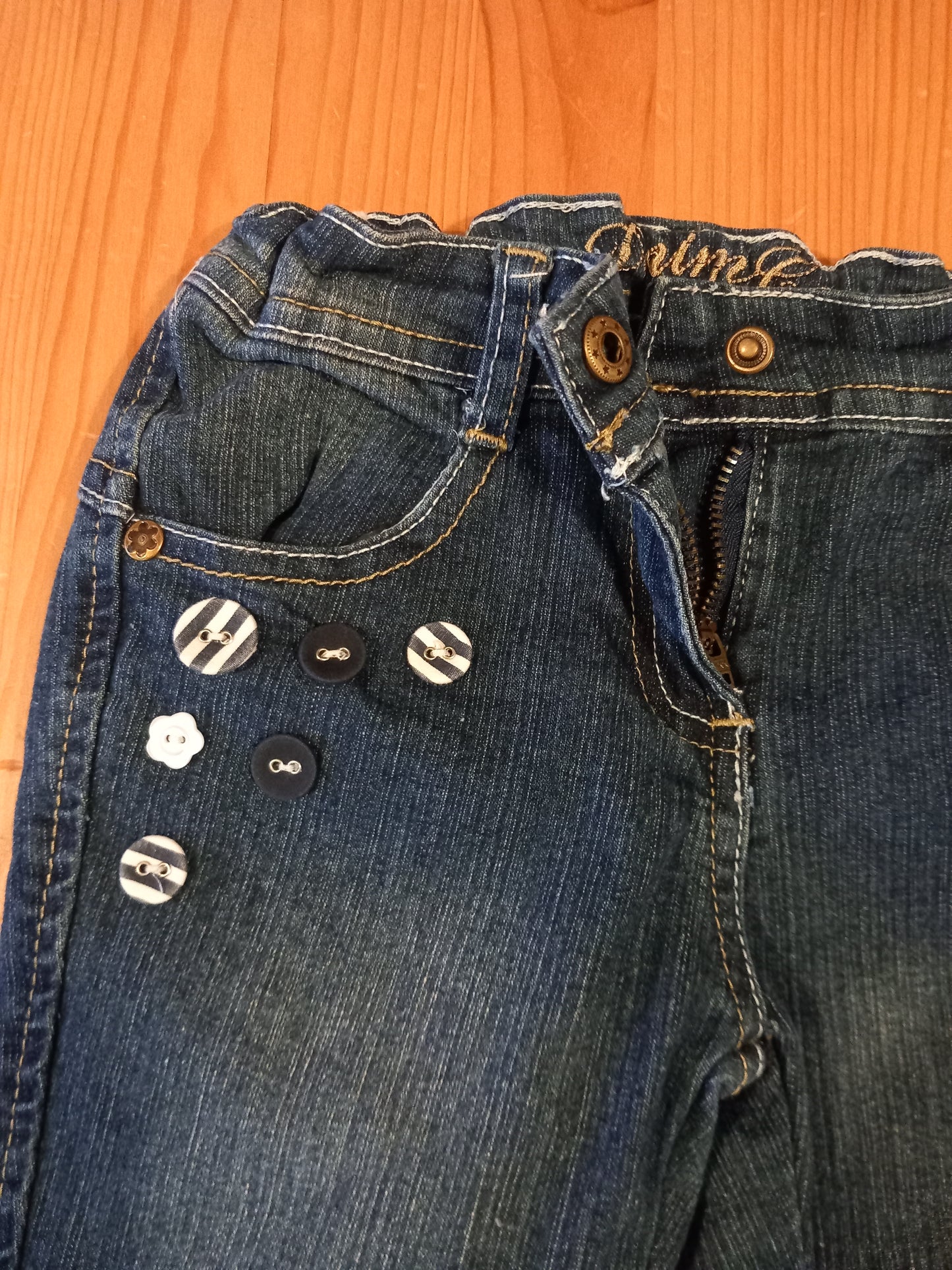 Button Detail Jeans With Adjustable Waistband - Girls 4-5 years - Primark