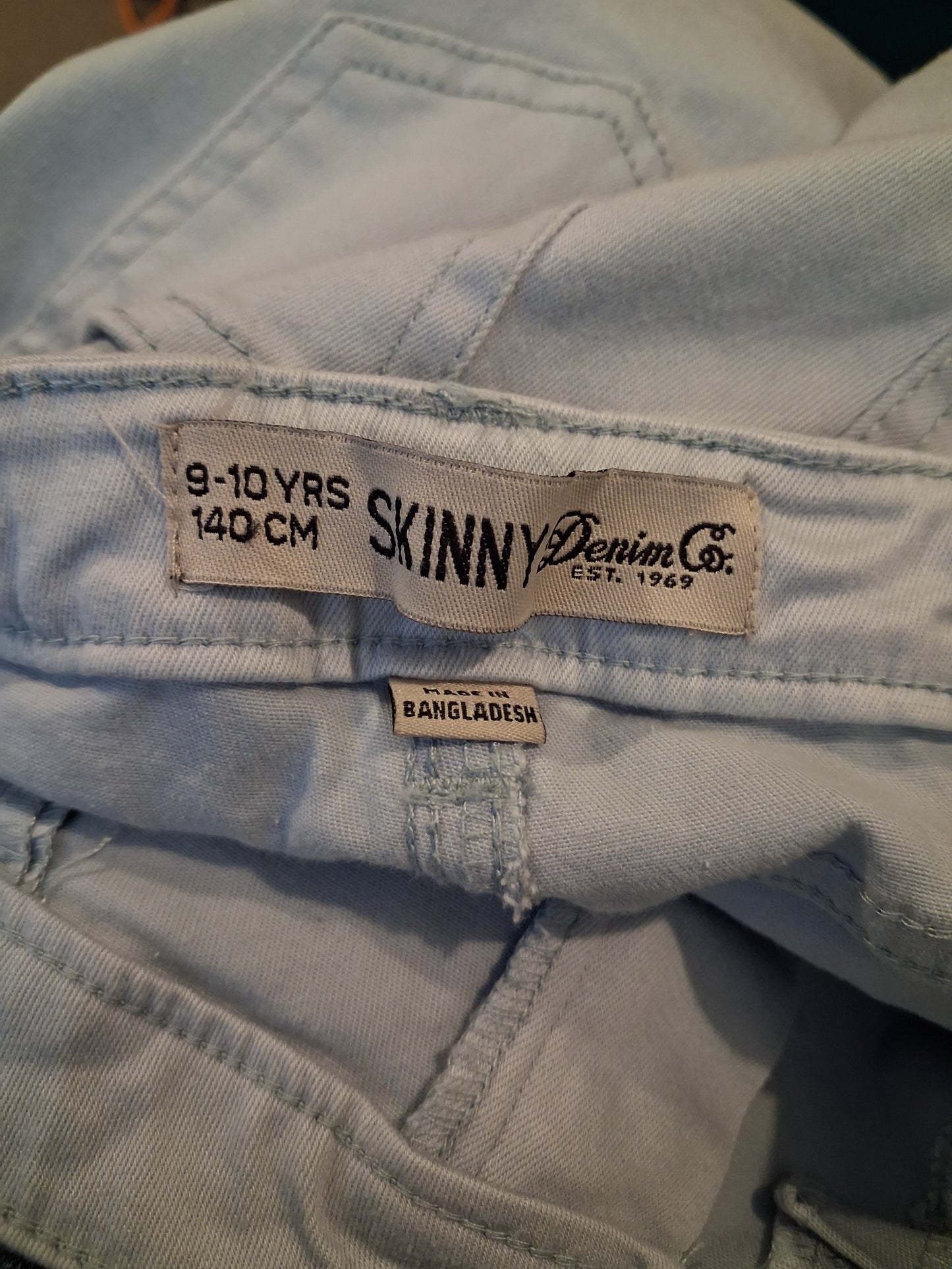 Light Denim Distressed Look Skinny Jeans With Adjustable Waistband - Girls 9-10 years - Denim Co.