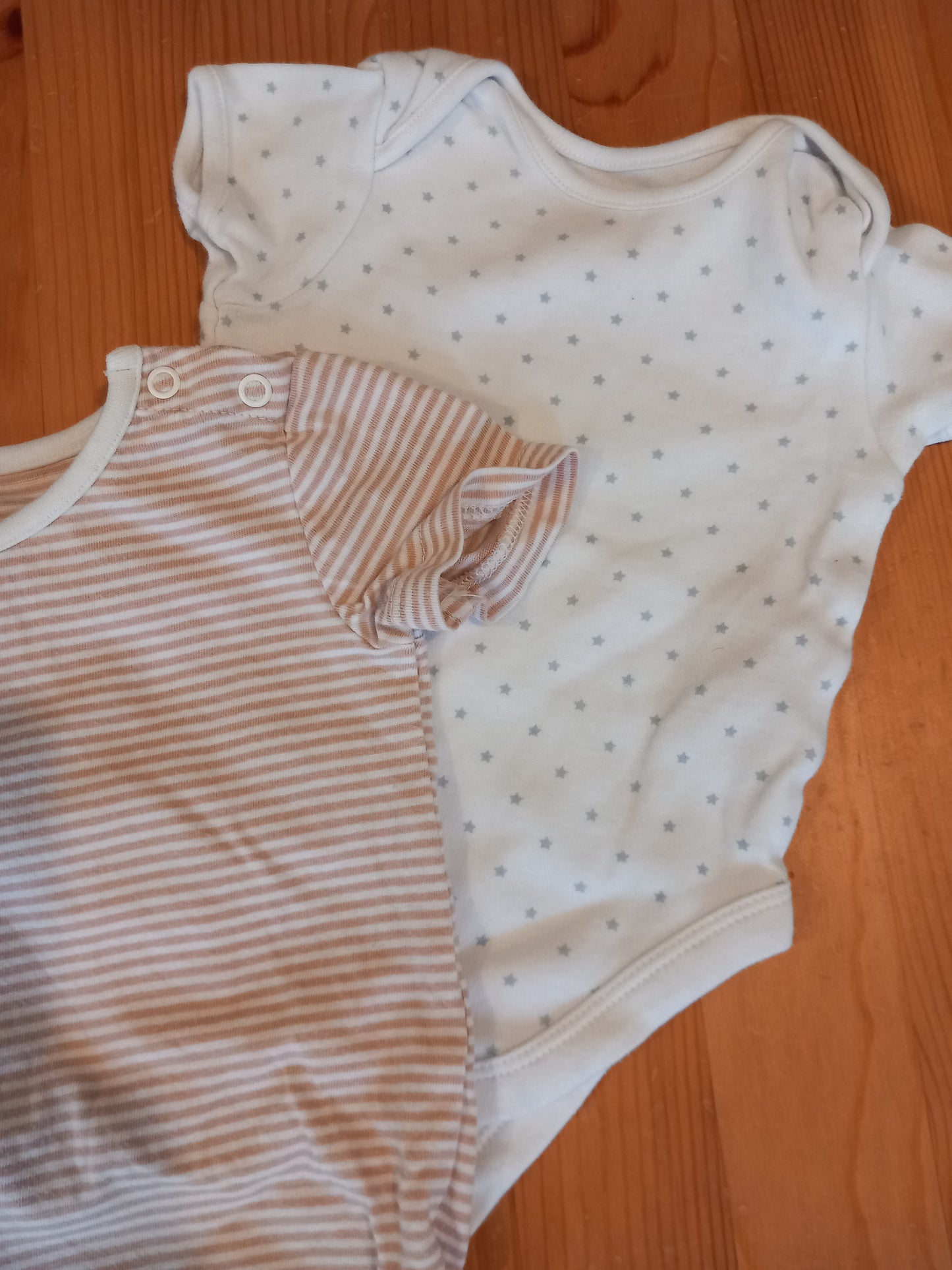 3 x Short Sleeve Bodysuits - Boys 3-6 months - Mixed Brands