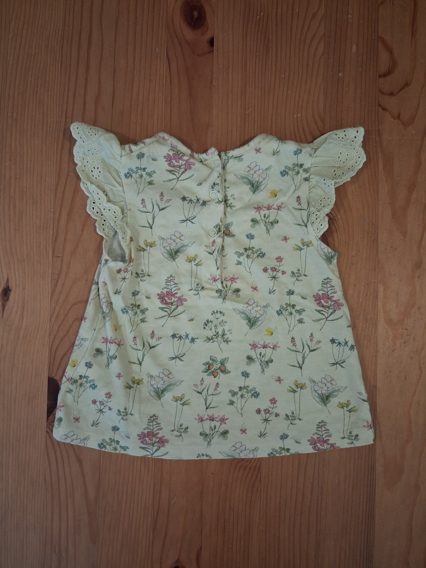 Light Yellow Flowers, Butterflies & Bees Shorts & T-shirt Set - Girls 6-9 months - Next