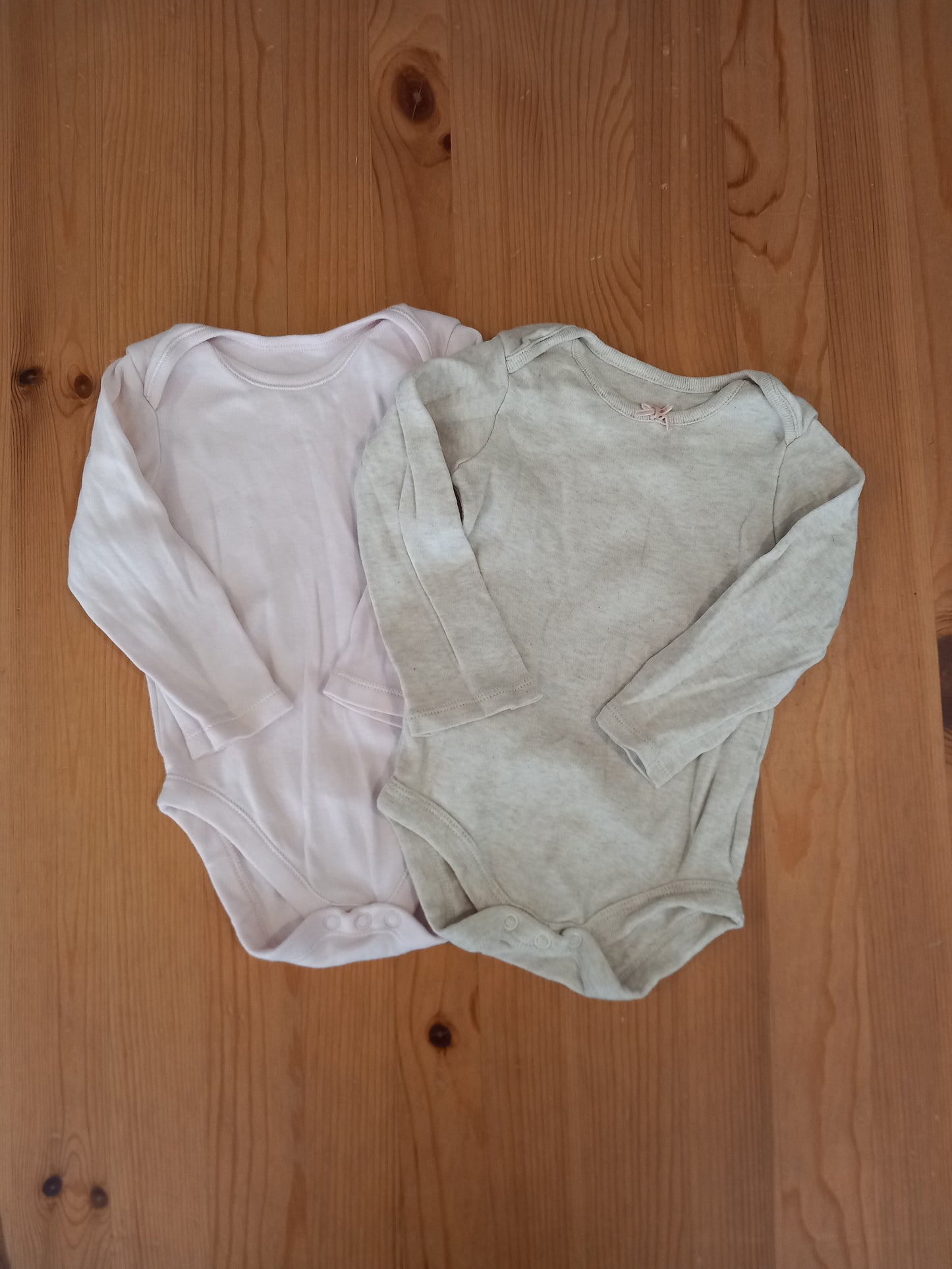 2 x Long Sleeve Bodysuits - Girls 9-12 months - Mixed Brands