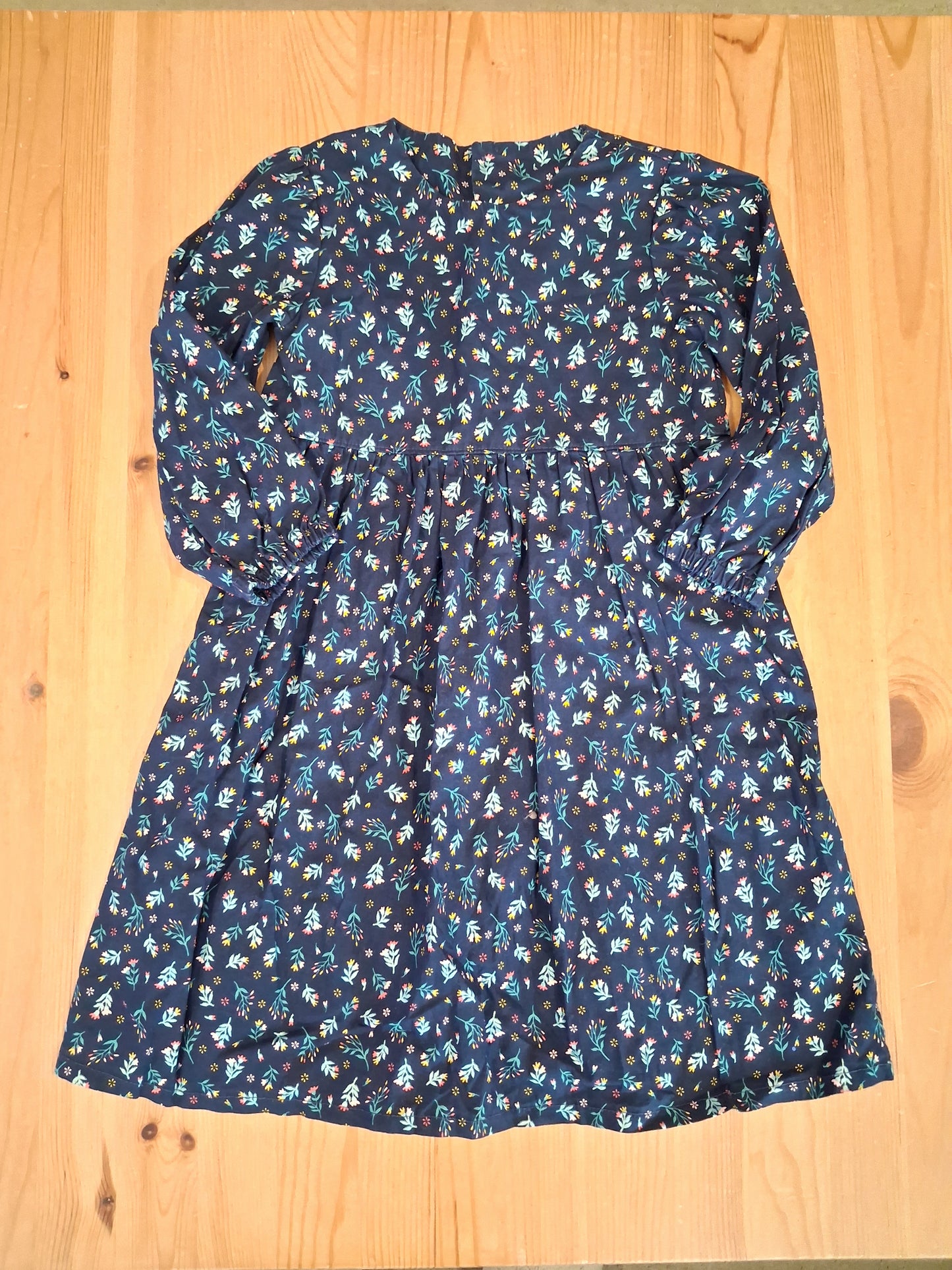 Handmade Floral Dress - Girls 6-7 years - Winnie Woo Handmade Childrenswear