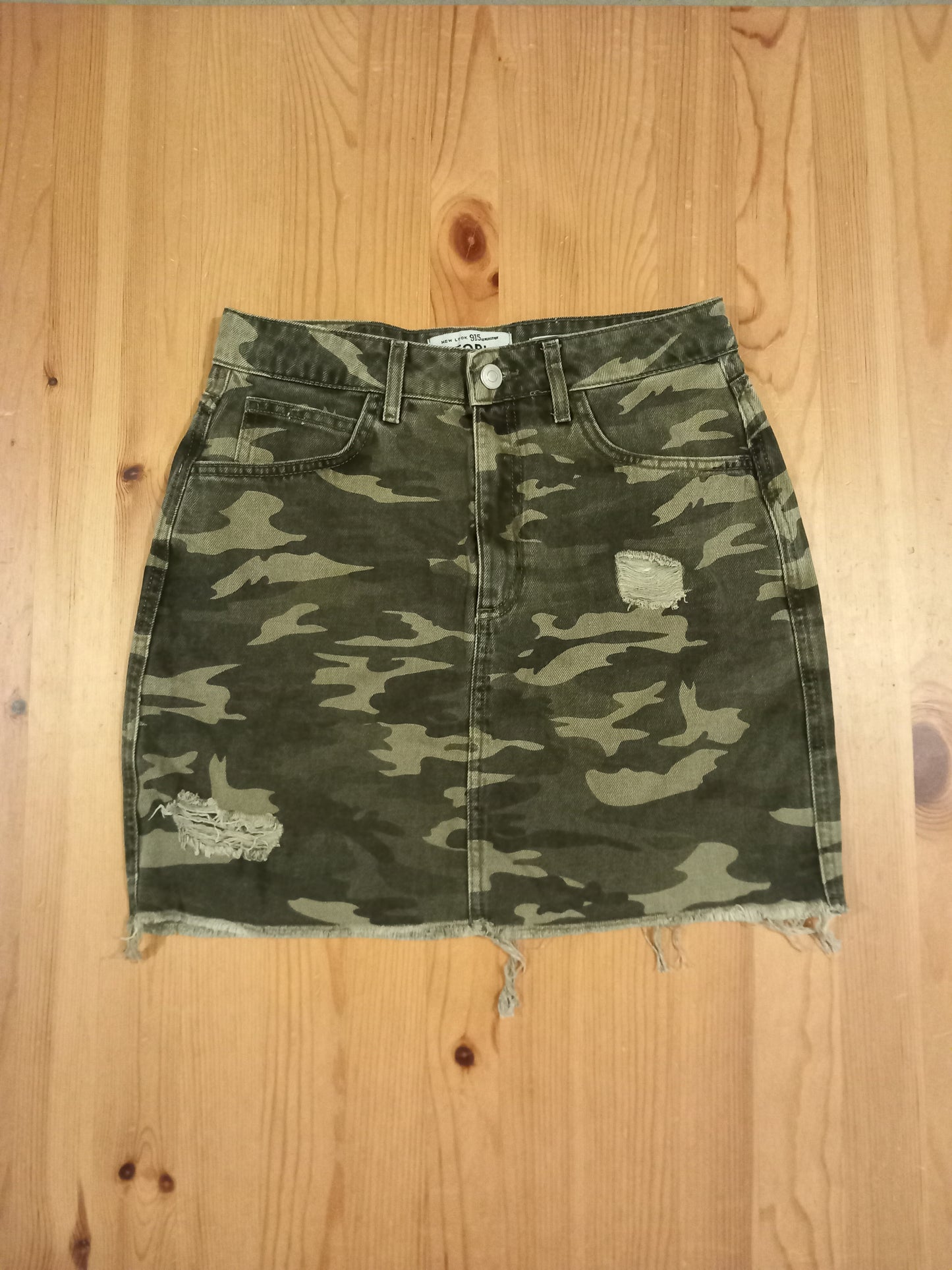 Camo Style Distressed Look Denim Skirt - Girls 14 years - New Look
