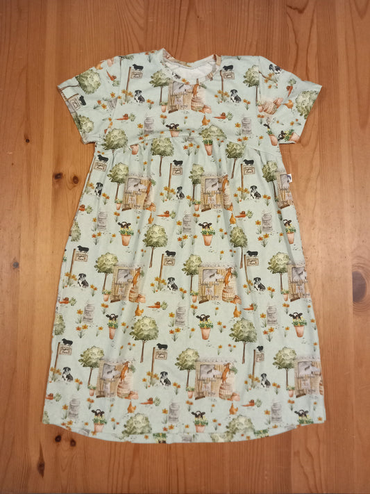 Handmade Farm Dress - Girls 4-5 years - Little J Clothing