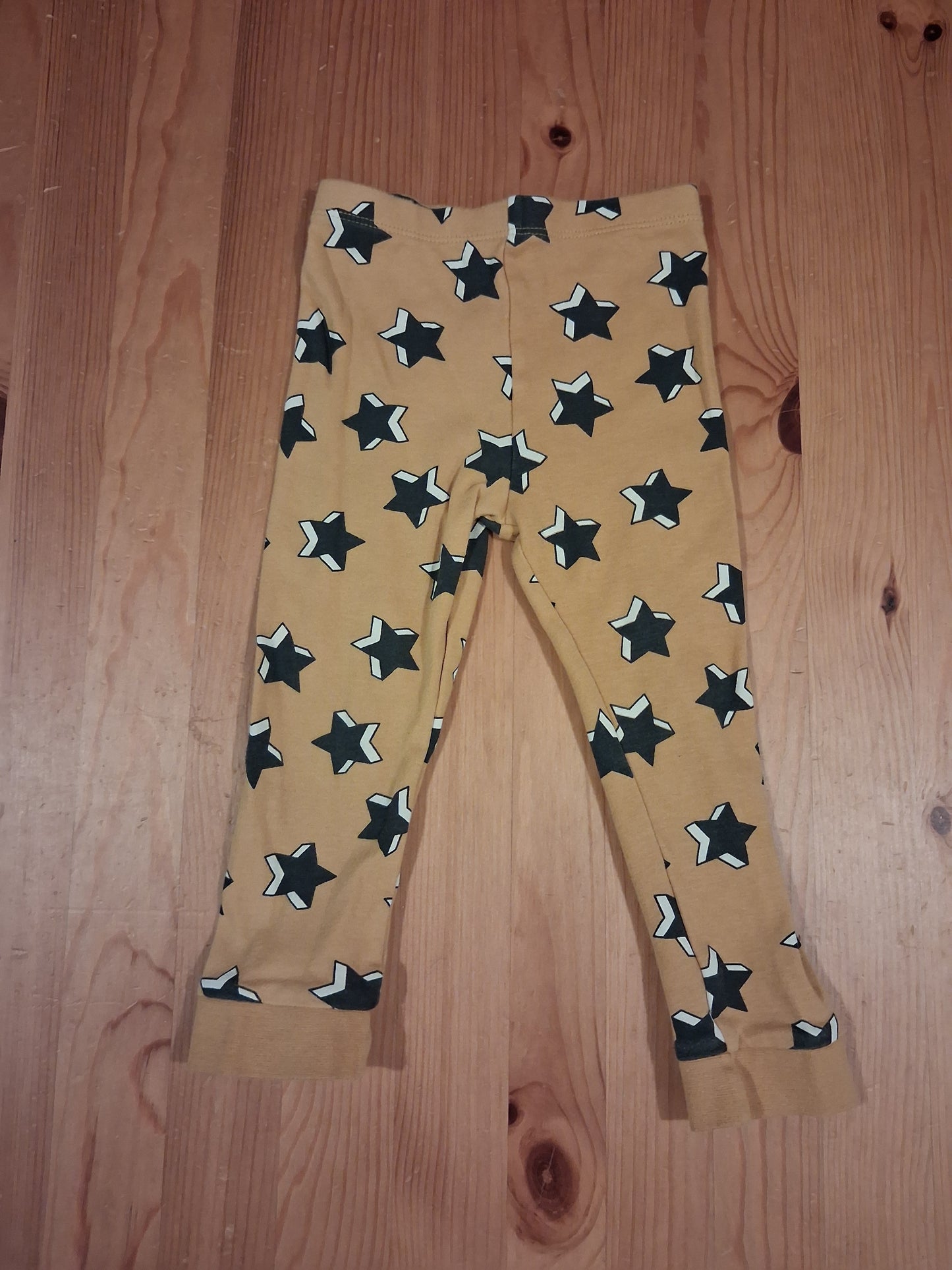 Mustard Stars Pyjamas - Boys 18-24 months - F&F