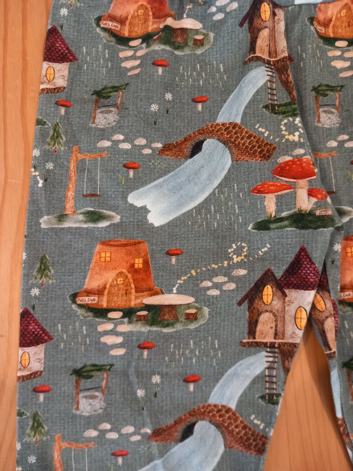 Handmade Fairy Garden Leggings - Girls 4-5 years - Bunny & Bear Clothing