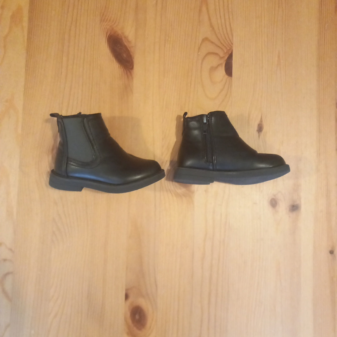 Black Chelsea Boots - Girls Infant Size 6 - Nutmeg