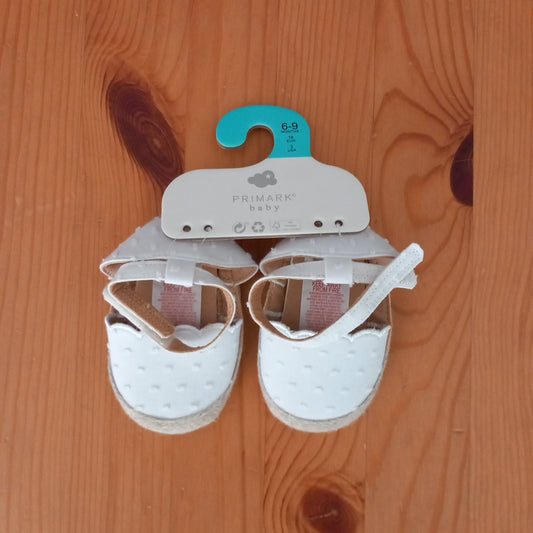 White Summer Shoes (BNWT) - Girls 6-9 months - Primark