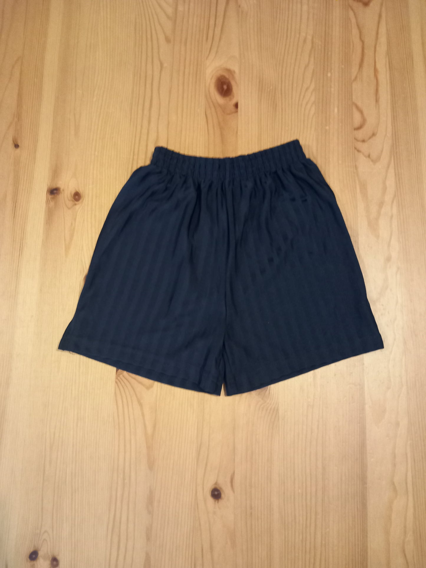 Navy Sports/P.E. Shorts - Unisex 6 years - TU