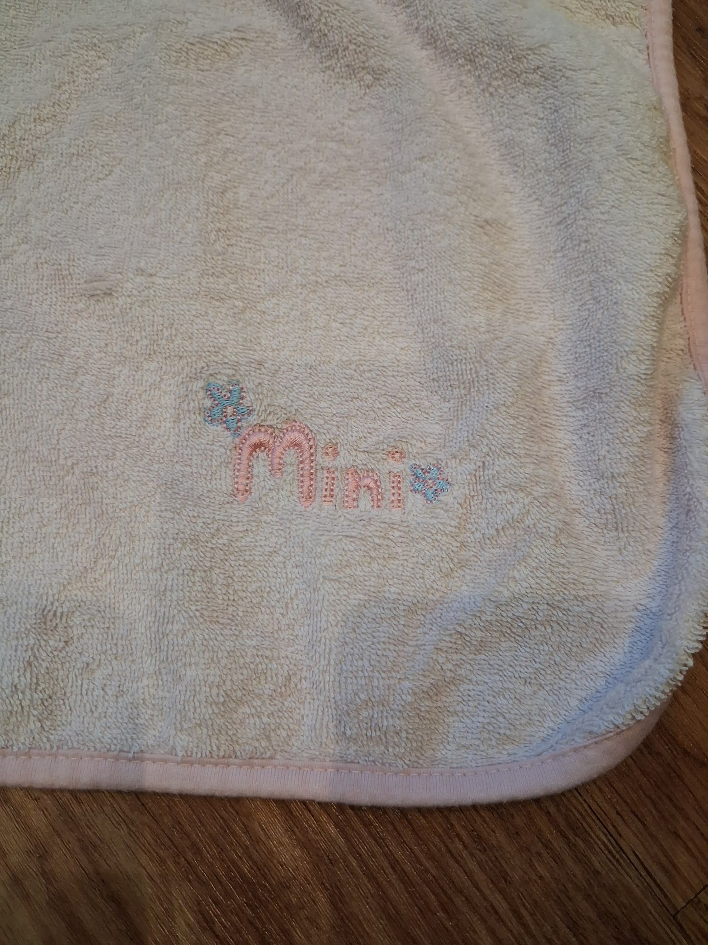 Light Pink 'Mini' Hooded Towel - Girls One Size - Mini Mode