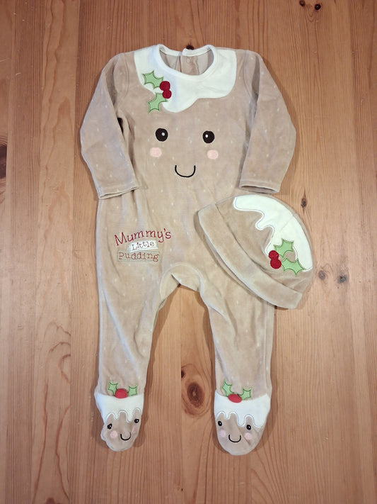 'Mummy's Little Pudding' Furry Christmas Sleepsuit & Hat - Unisex 6-9 months - George