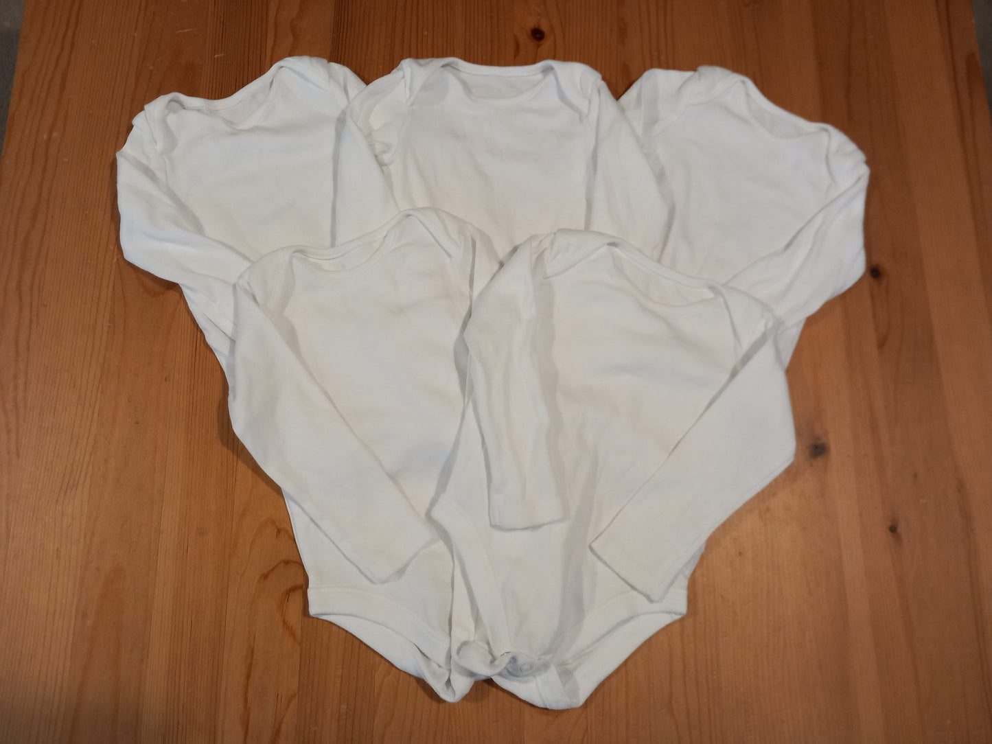 5 x Long Sleeve White Bodysuits - Unisex 9-12 months - F&F