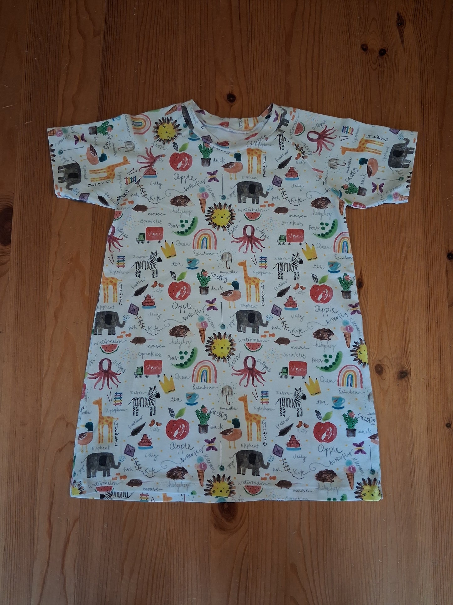 Handmade Alphabet Short Sleeve Dress - Girls 3-4 years - Tiny Bubbles