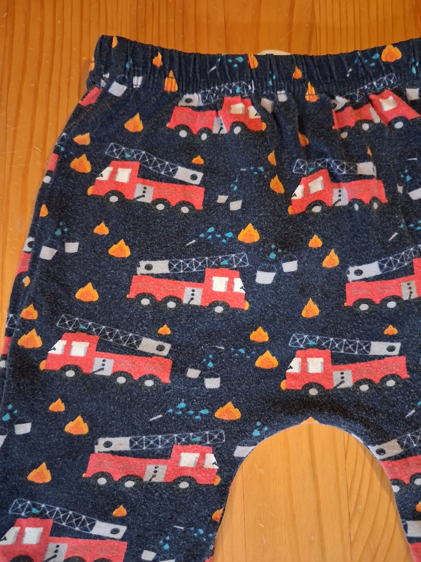 Fire Engines Leggings - Boys 2-3 years - Fred & Noah