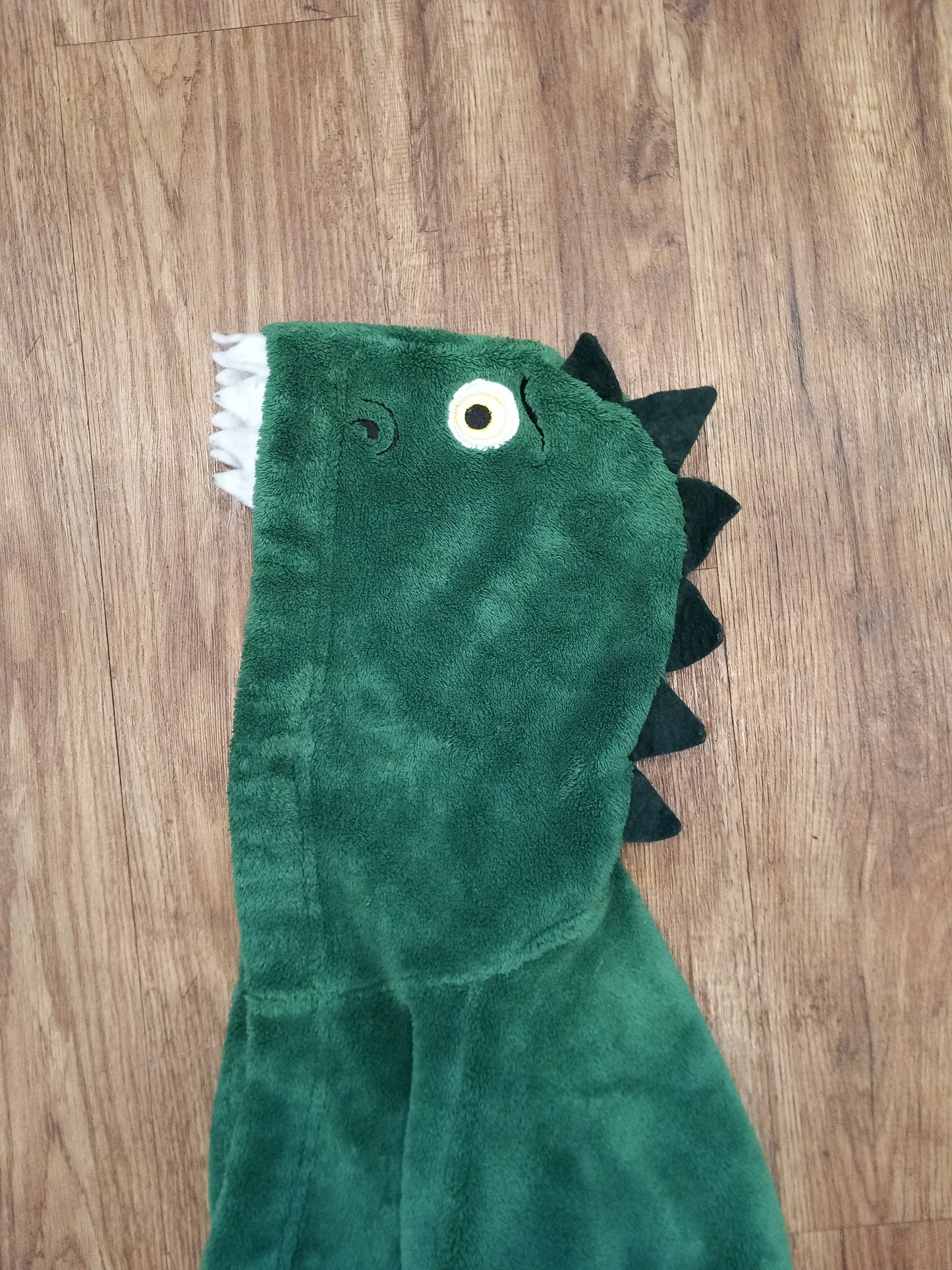 Green Soft Feel Dinosaur Dressing Gown - Boys 6-7 years - M&S