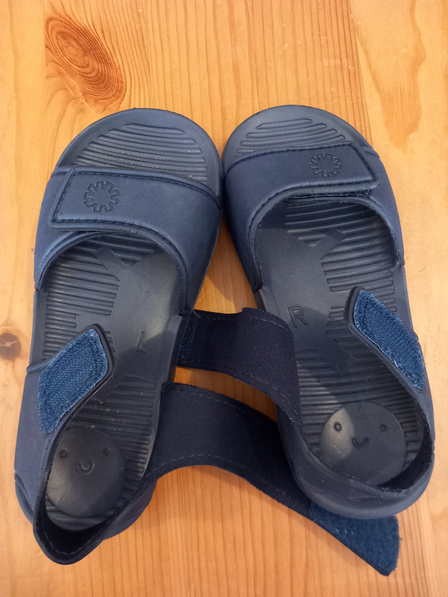 Navy Sandals - Boys Child Size 10 - Brand Unknown