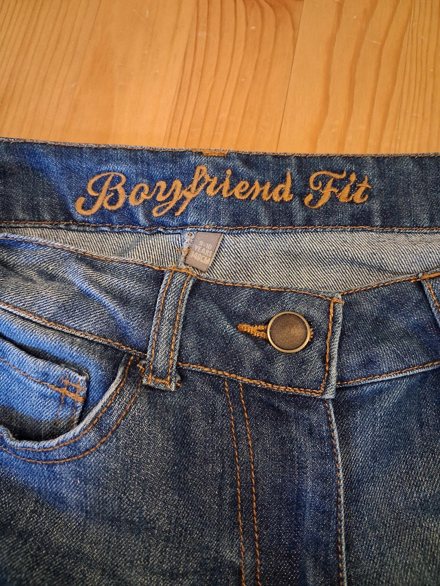 Distressed Look 'Boyfriend Fit' Jeans - Girls 9-10 years - Denim Co.