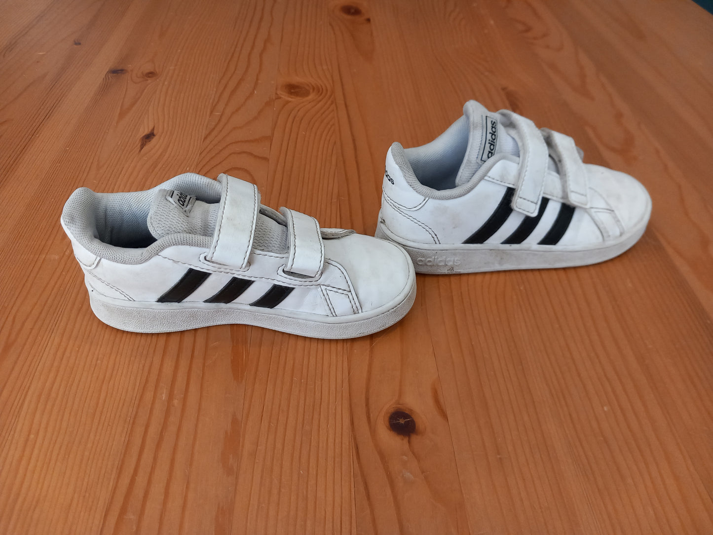 White Adidas Velcro Trainers - Boys Infant Size 9 - Adidas