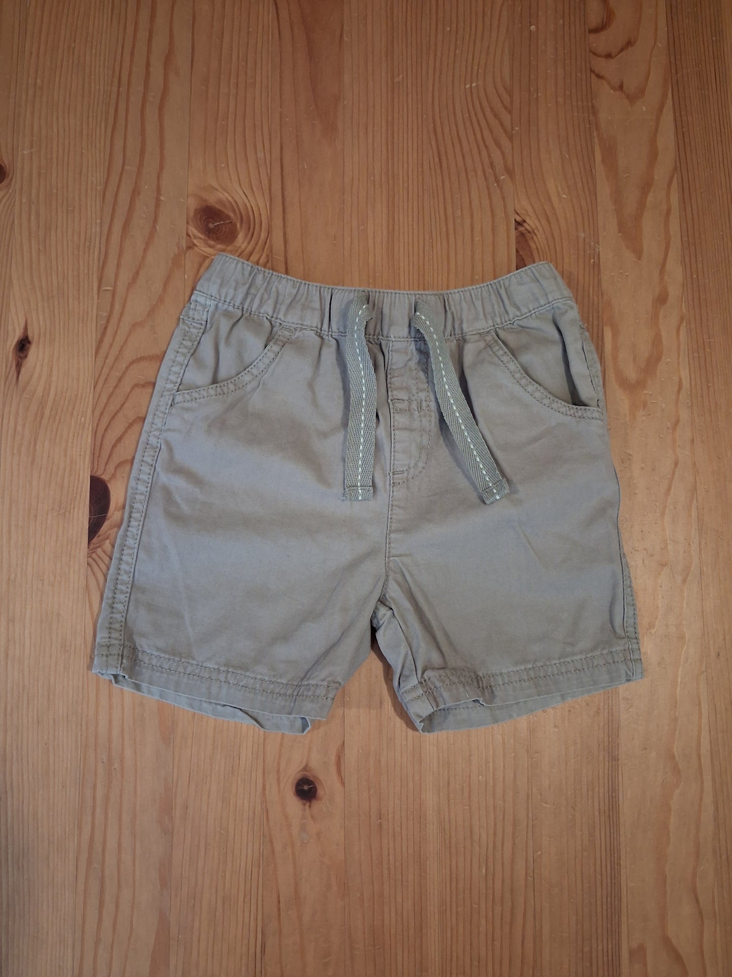 Beige Shorts With Elasticated Waistband - Boys 12-18 months - Matalan