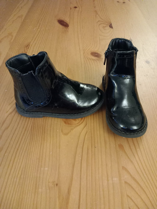 Black Patent Boots - Girls Junior Size 8 - George