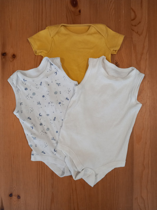 3 x Short Sleeve/Sleeveless Bodysuits - Boys 9-12 months - Mixed Brands