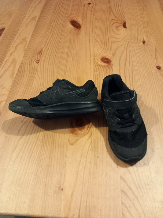 Black Nike Velcro Trainers - Boys Infant Size 9.5 - Nike