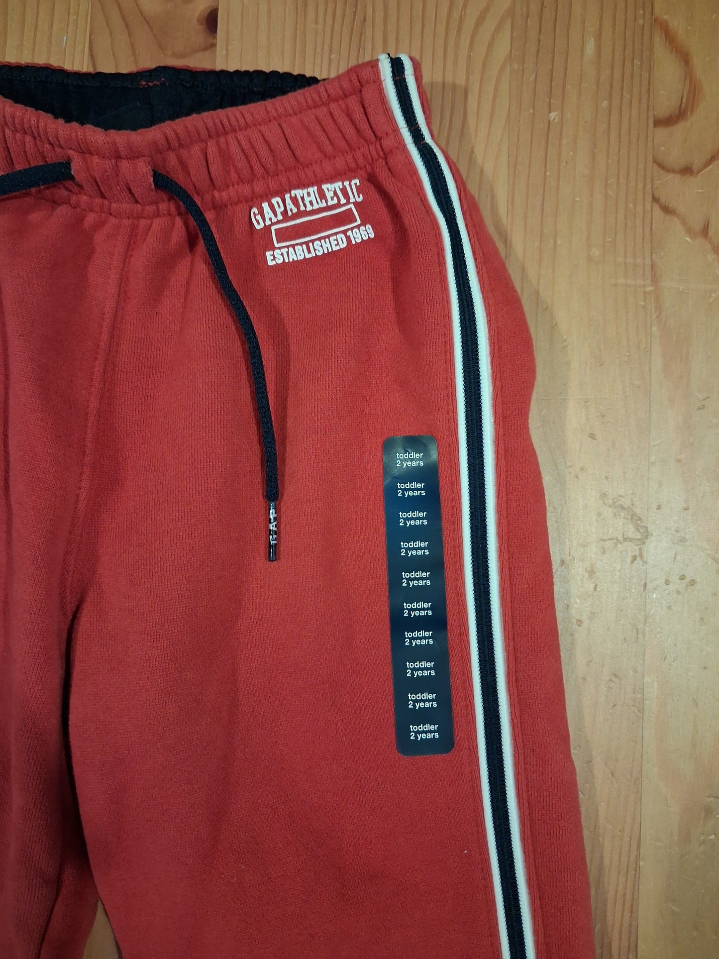 Red Joggers - Boys 2 years - Gap