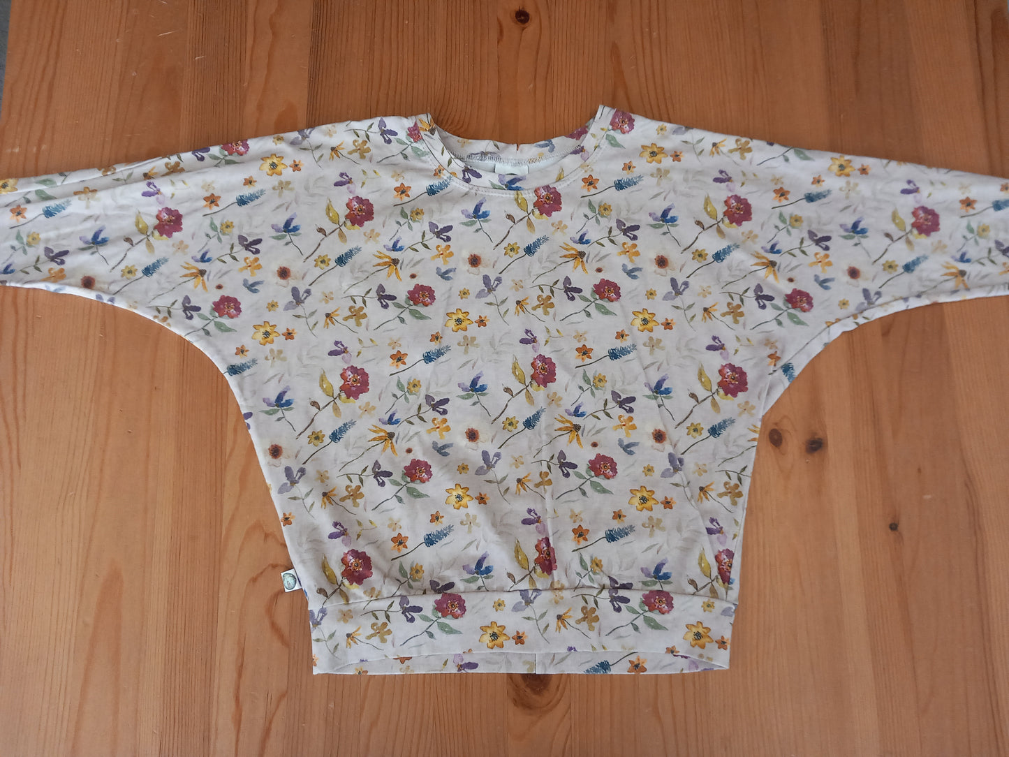 Handmade Sweatshirt/Long Sleeve Top - Girls 5-6 years - Bunny & Bear Clothing