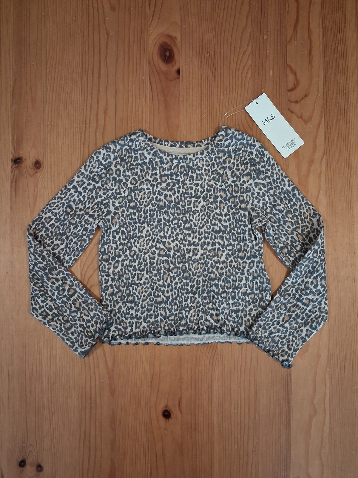 Leopard Print Shorter Length/Cropped Long Sleeve Top (BNWT) - Girls 3-4 years - M&S